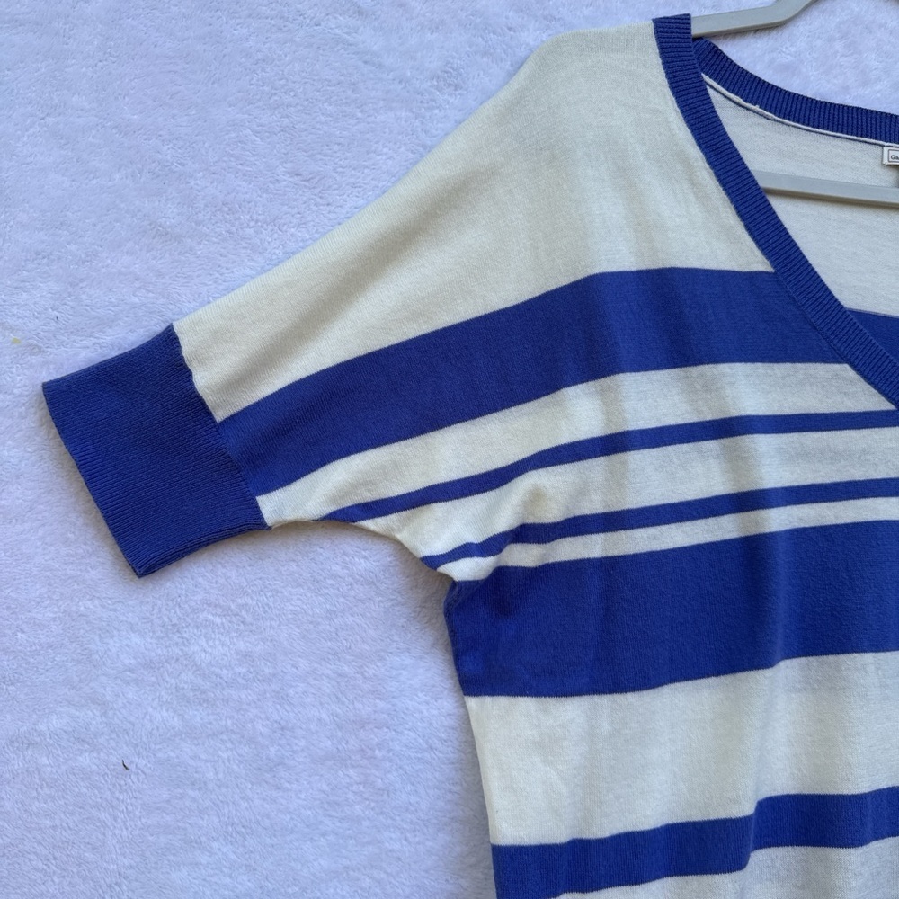 GAP Blue and White Striped Top - Picture 3 of 9